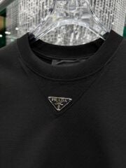 PRADA T-SHİRT
